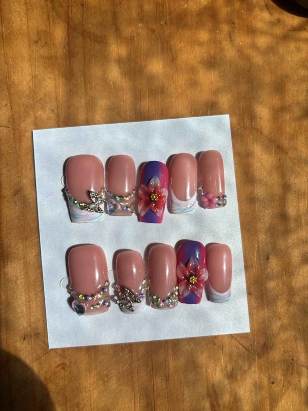 Press-On Nail Set 🩷💜